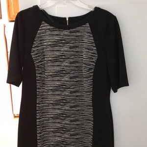 Short sleeve dress